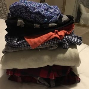 HUGE CLOTHING BUNDLE
